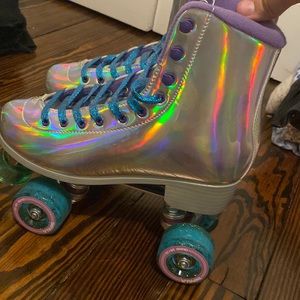 Impala Holographic Roller Skates